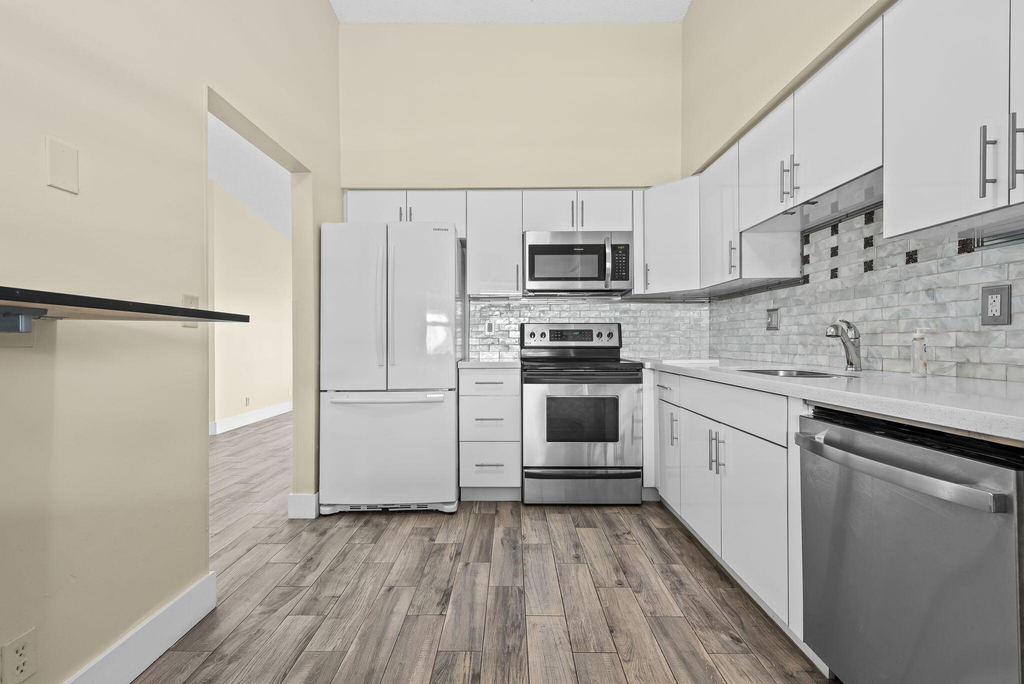 2977 Nw 92nd Avenue - Photo 1