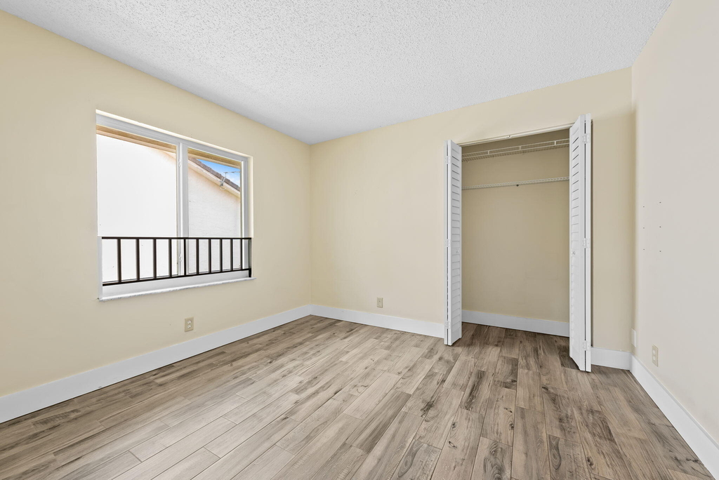 2977 Nw 92nd Avenue - Photo 17