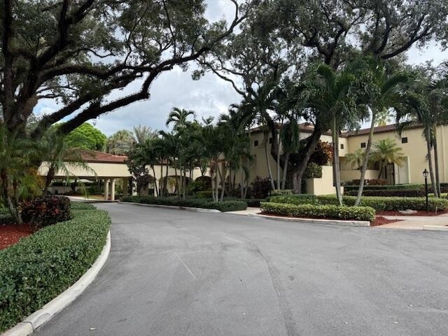 9440 Live Oak Place - Photo 11