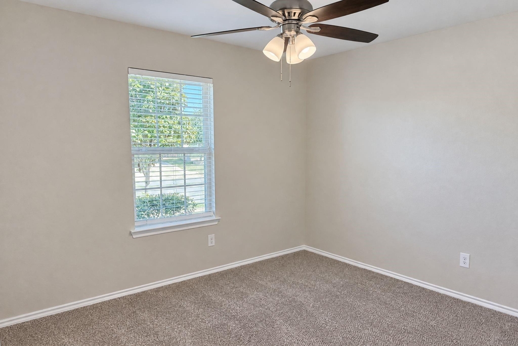 2303 Pontotoc Drive - Photo 5