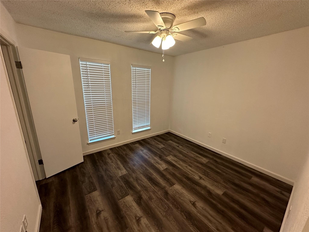 410 E Timberview Lane - Photo 8