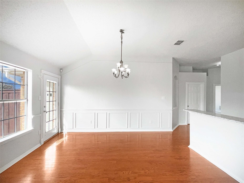1216 Longhorn Drive - Photo 4