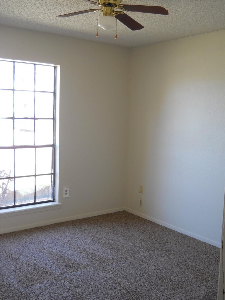 11 Shady Brook Circle - Photo 6