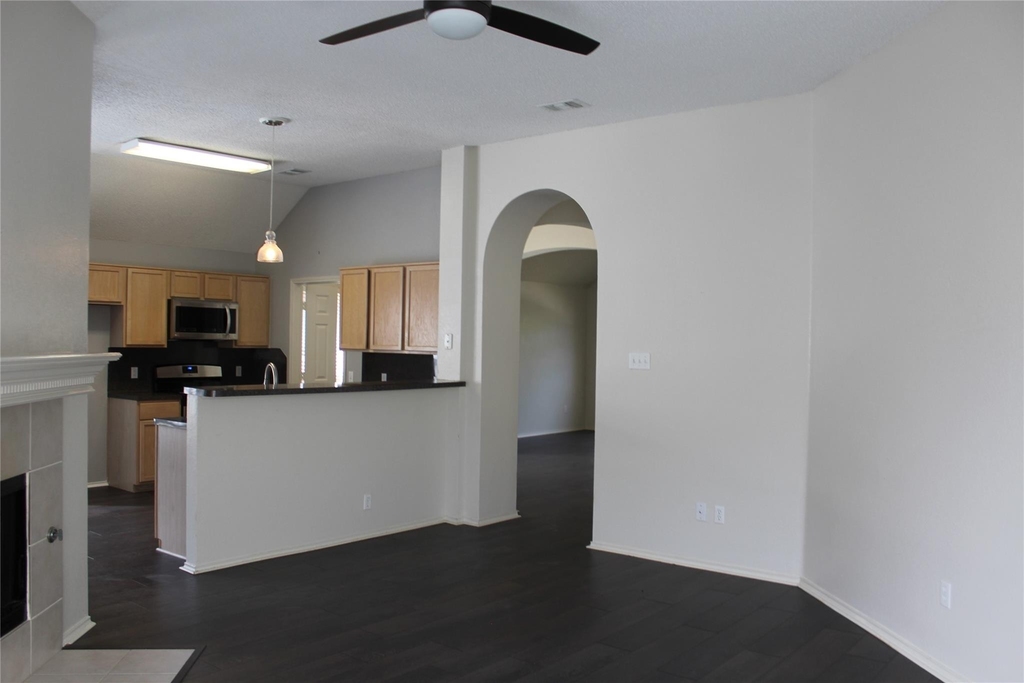 1813 Arbor Creek Drive - Photo 7