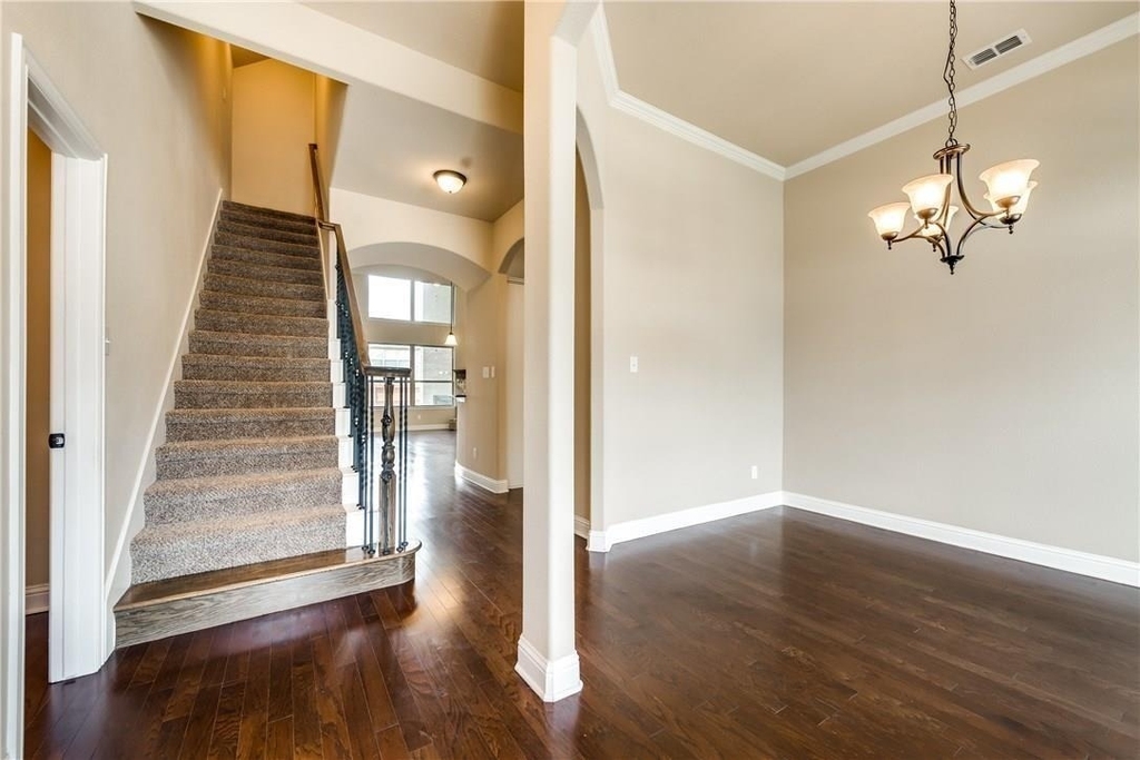 423 Florence Drive - Photo 9