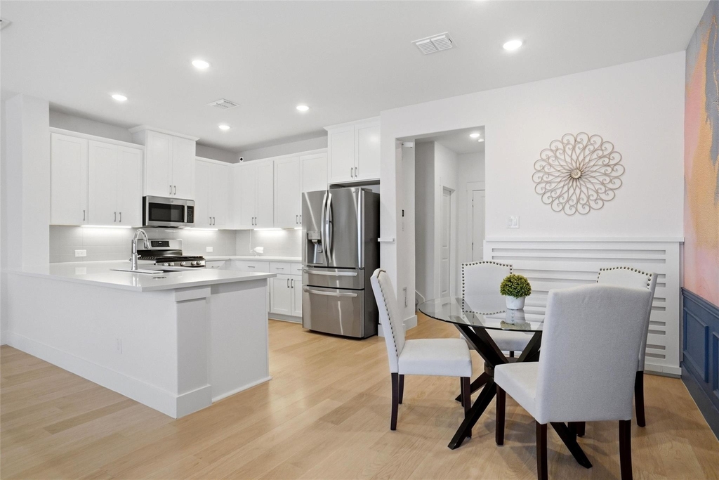 1085 Carnation Drive - Photo 8