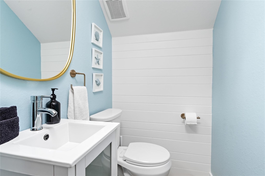858 Mr. G Drive - Photo 16