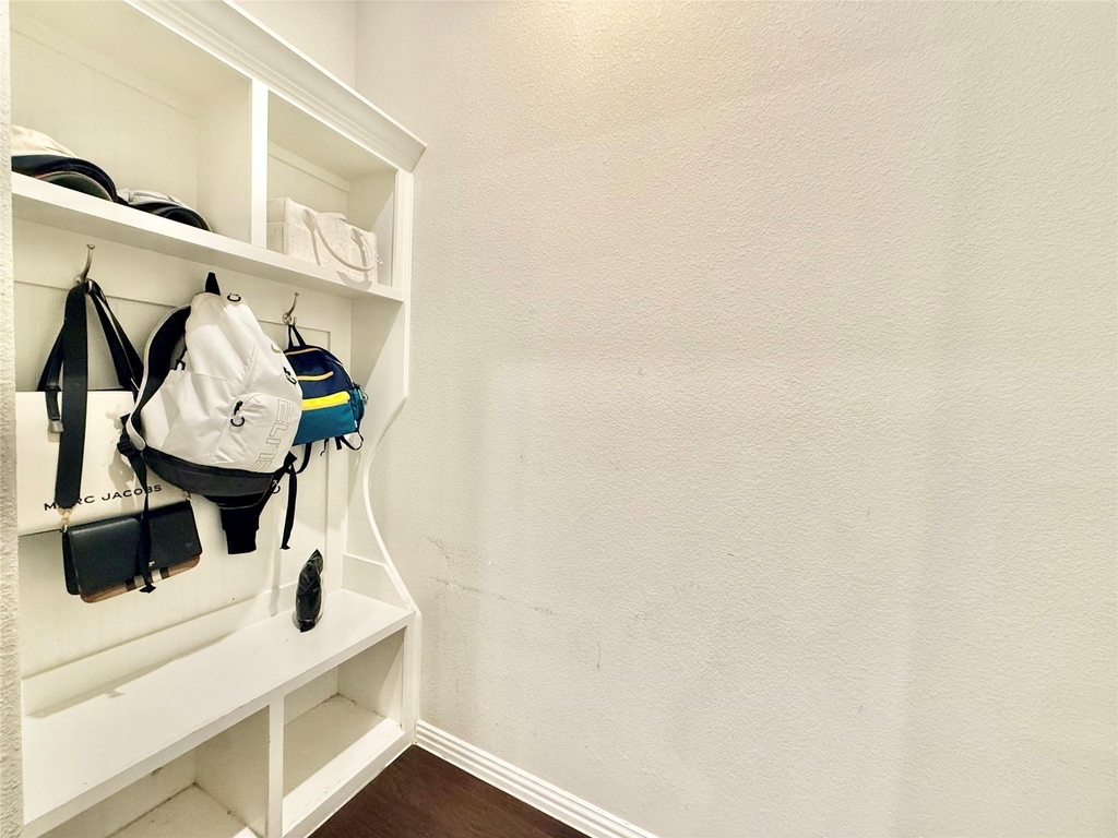 1021 Zachary Way - Photo 11