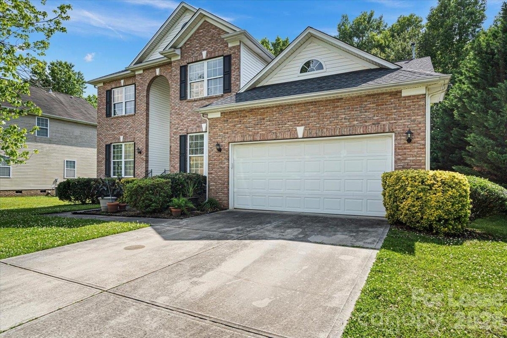 15114 Bridle Trace Lane - Photo 1