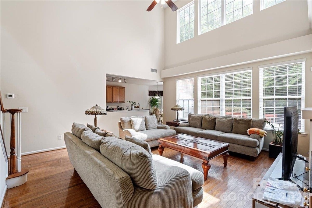 15114 Bridle Trace Lane - Photo 17
