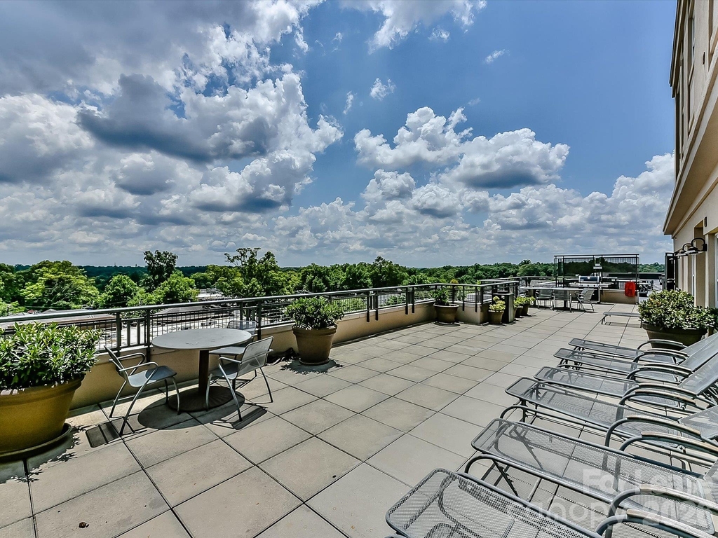 1315 East Boulevard - Photo 22