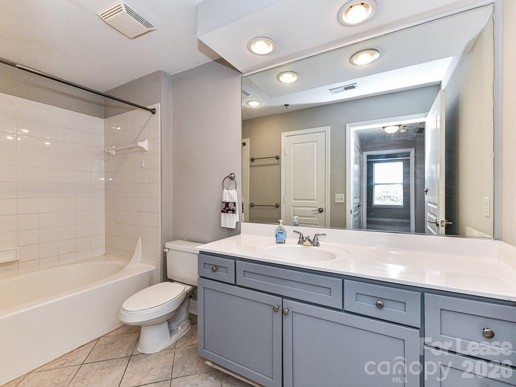 1315 East Boulevard - Photo 18