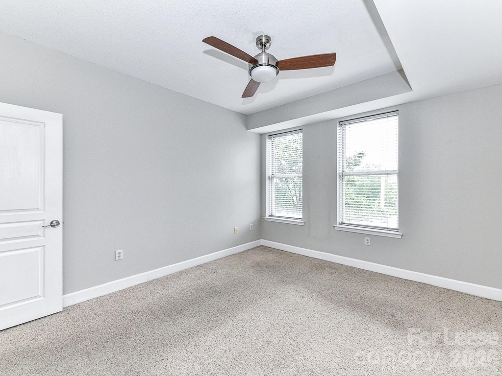 1315 East Boulevard - Photo 15