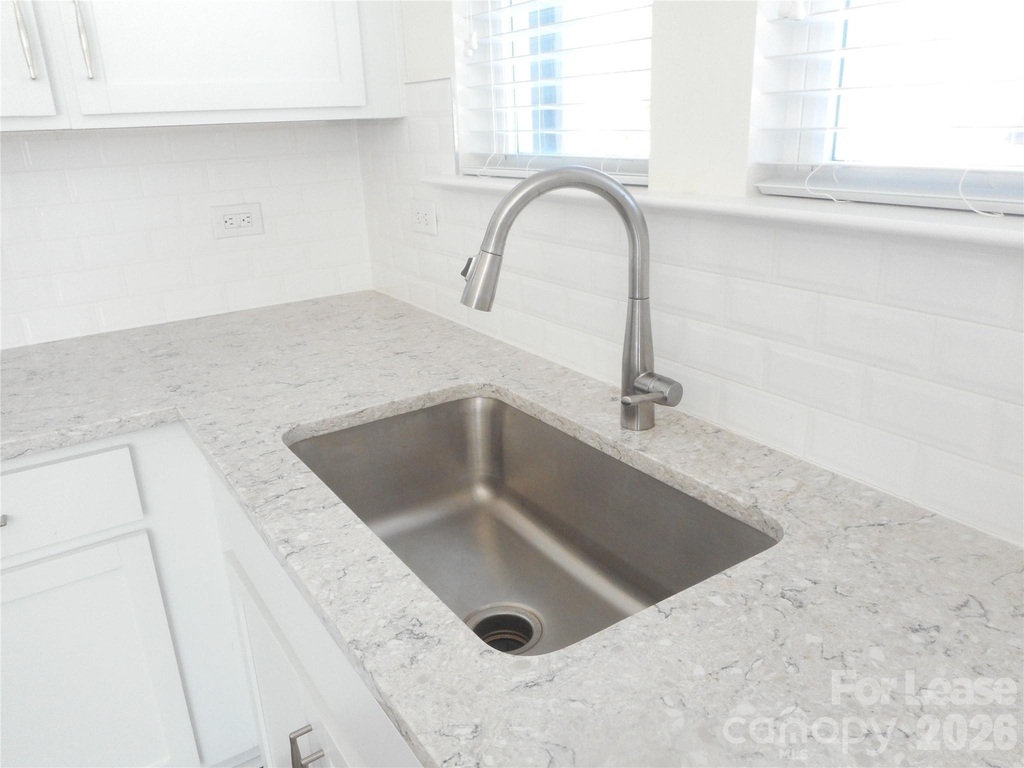 1566 Cedar Tree Drive - Photo 4