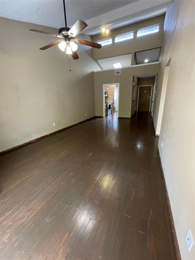 2204 W Park Boulevard - Photo 1