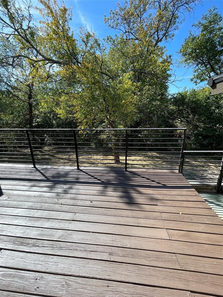 2204 W Park Boulevard - Photo 5