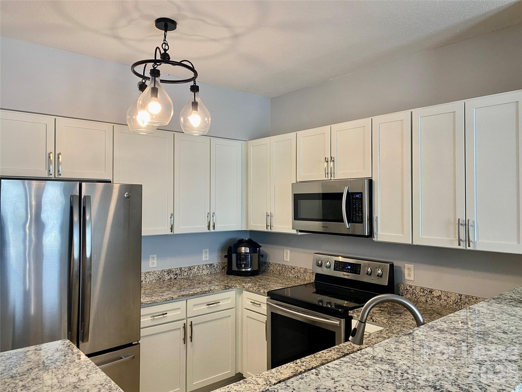 1315 East Boulevard - Photo 15
