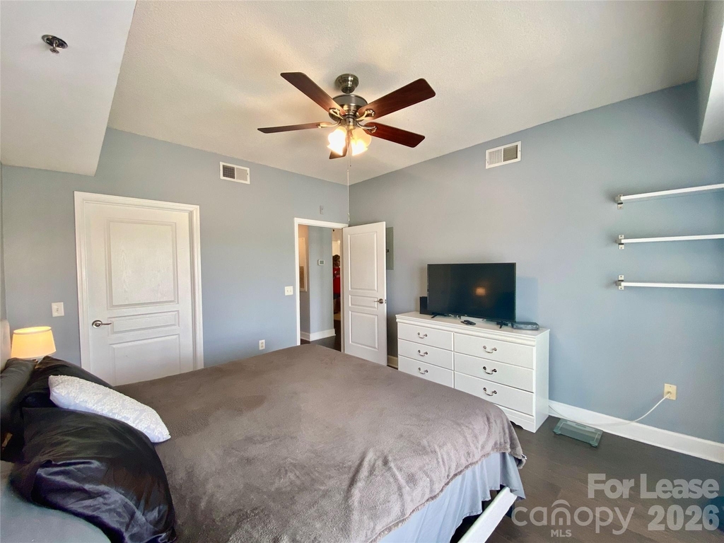 1315 East Boulevard - Photo 23