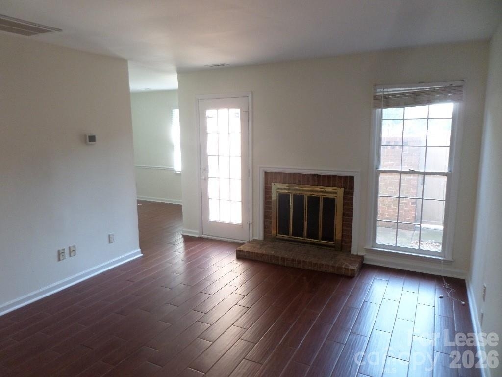 530 N Poplar Street - Photo 3