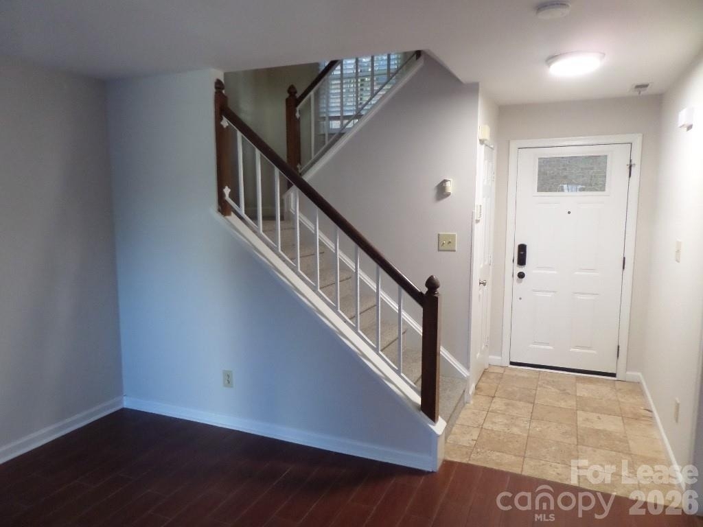 530 N Poplar Street - Photo 6
