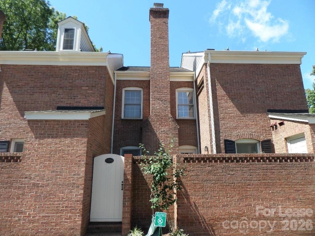 530 N Poplar Street - Photo 9