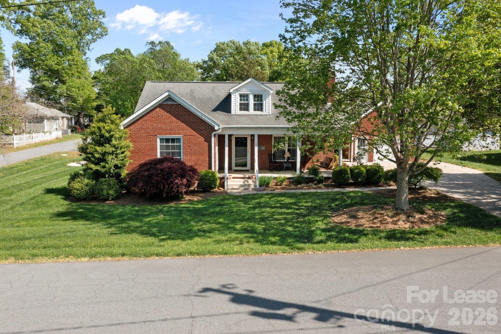 783 Sw Pearl Avenue - Photo 1