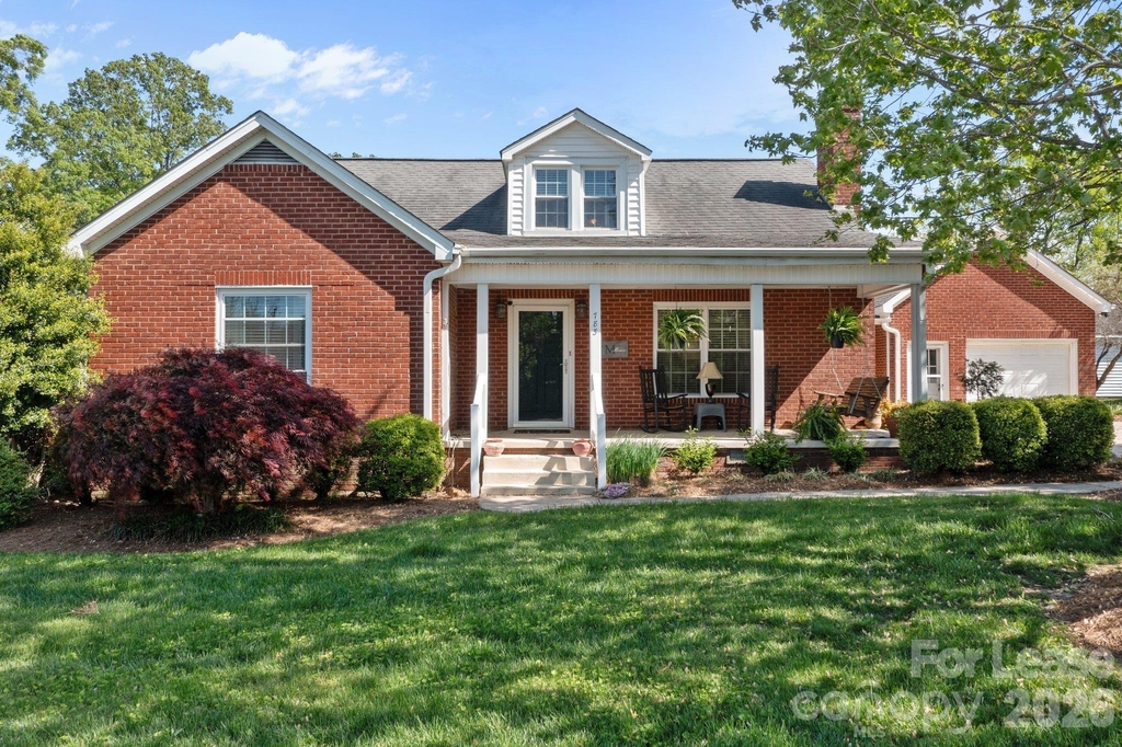 783 Sw Pearl Avenue - Photo 0