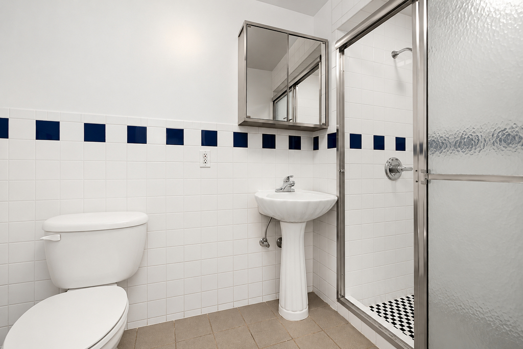 90 Clinton Street - Photo 4