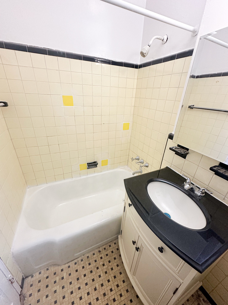 85-11 34th Avenue - Photo 4
