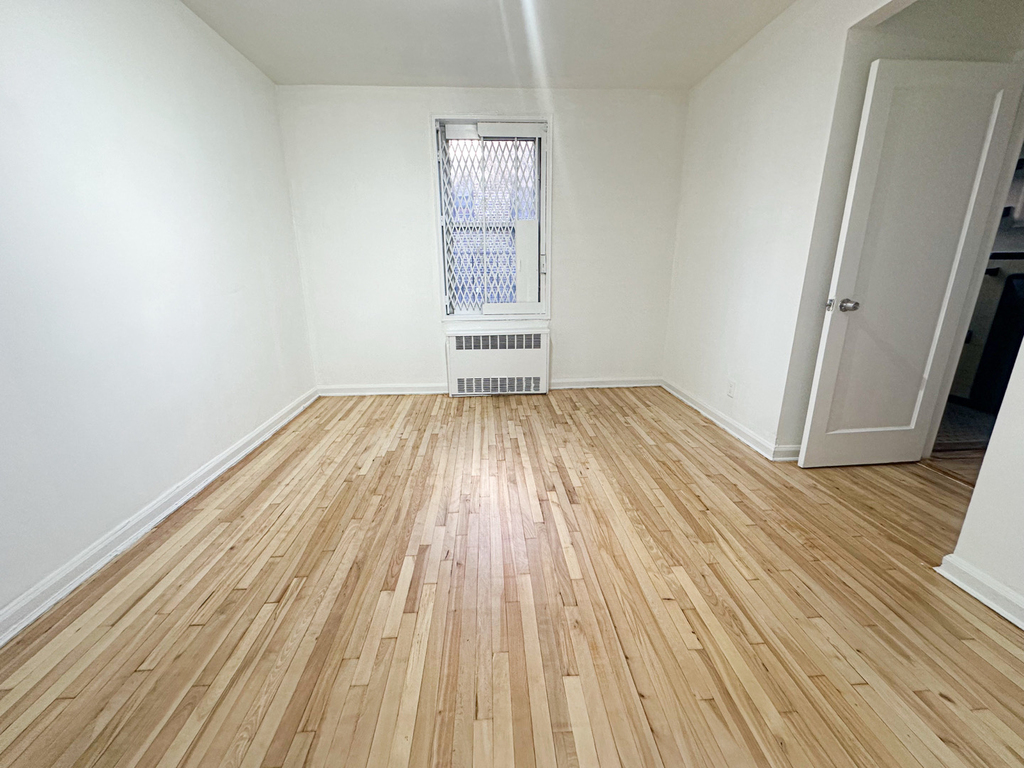 85-11 34th Avenue - Photo 7