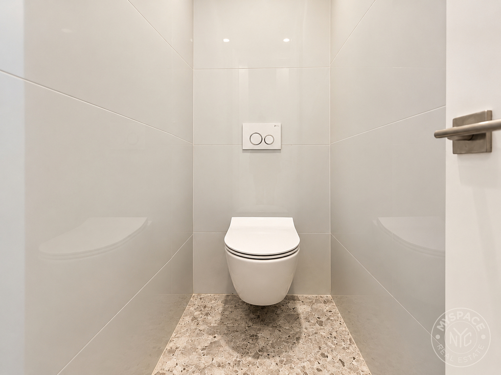 910 Metropolitan Avenue - Photo 3