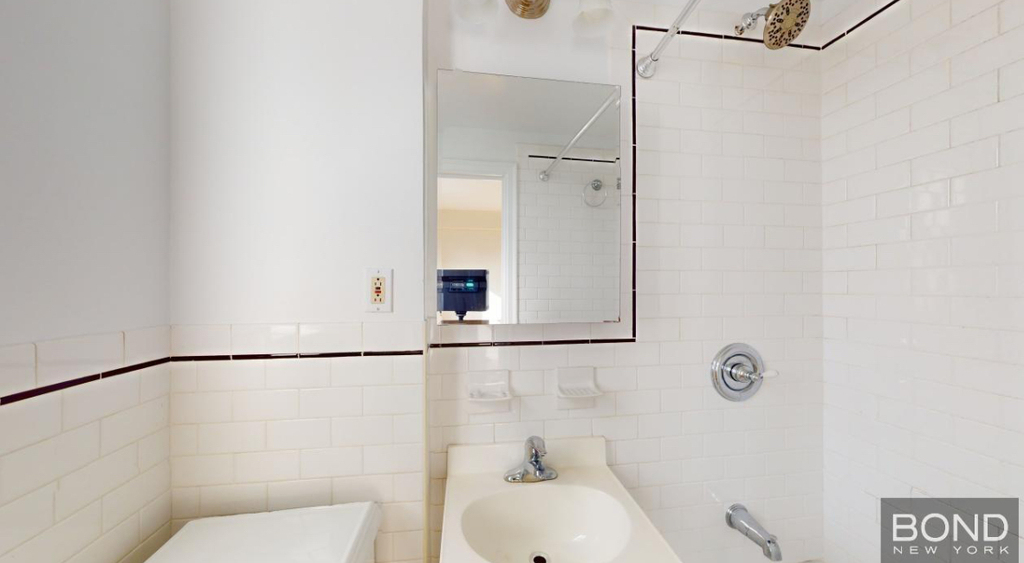West 101st street  - Photo 5