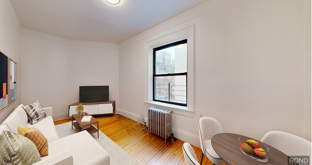 West 101 s street  - Photo 1