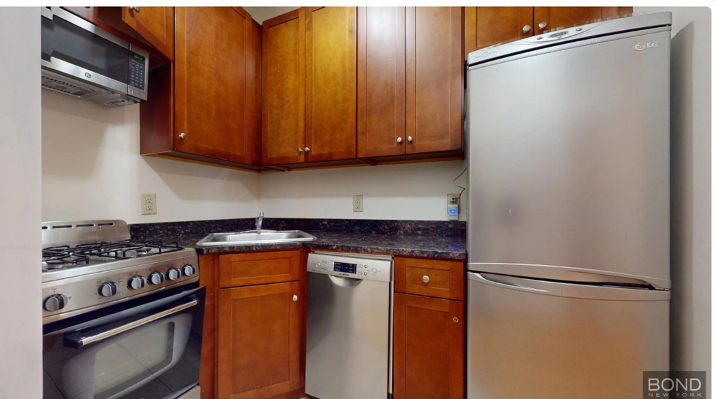 West 94th street  - Photo 3