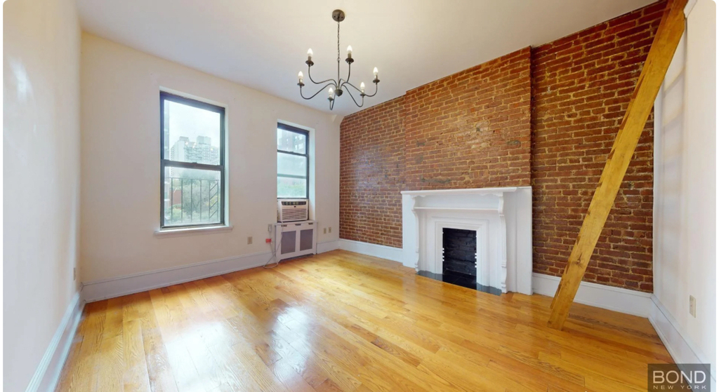 West 94th street  - Photo 0