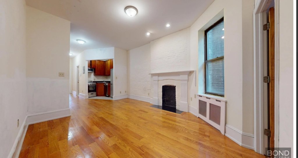 West 94th street  - Photo 1