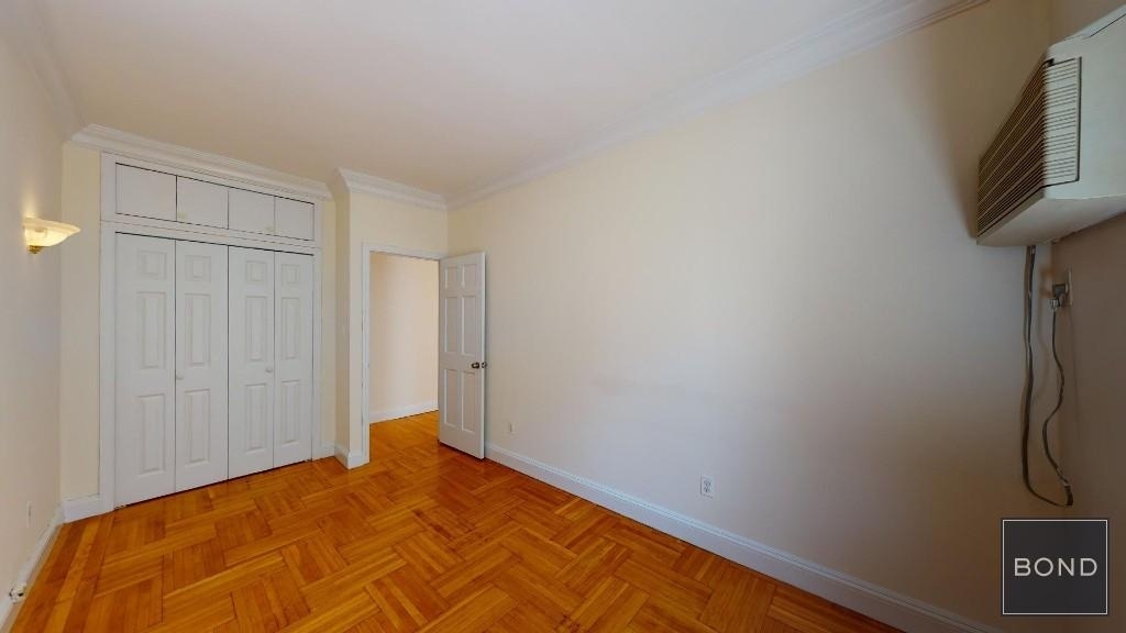East 78th Street - Photo 7