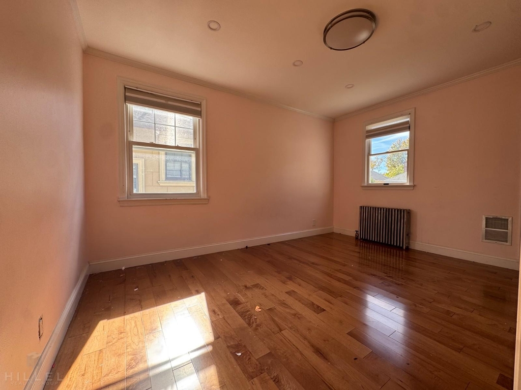 8148 192nd Street - Photo 12