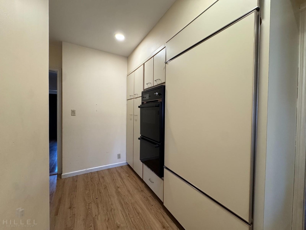 8148 192nd Street - Photo 5