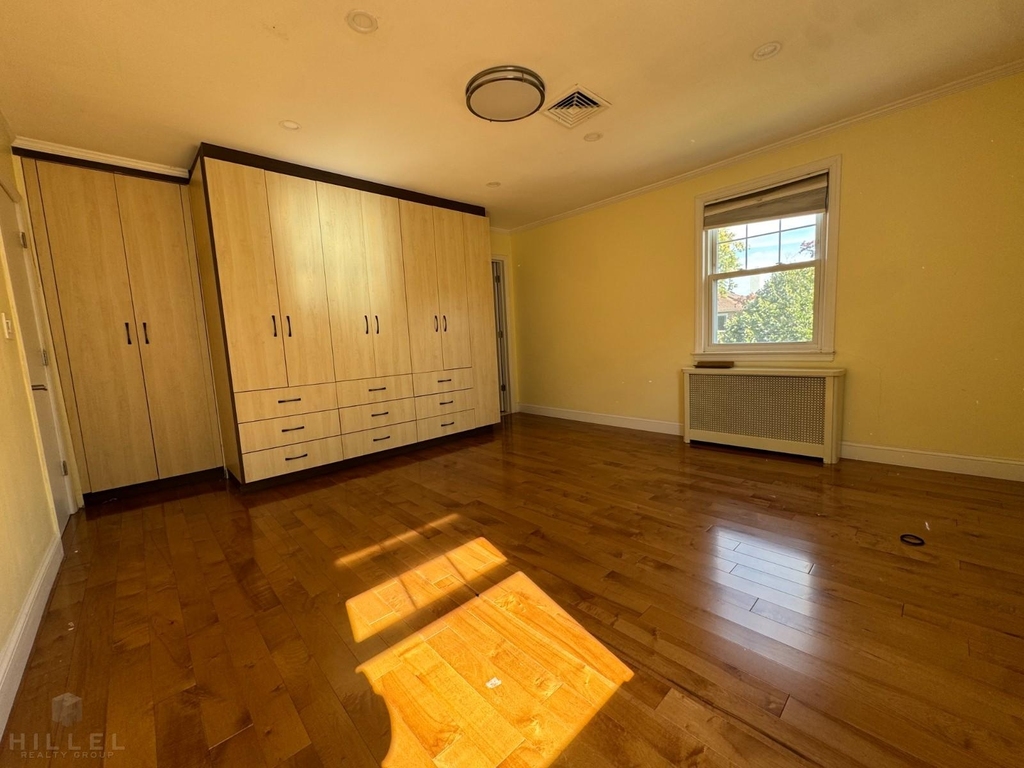 8148 192nd Street - Photo 11
