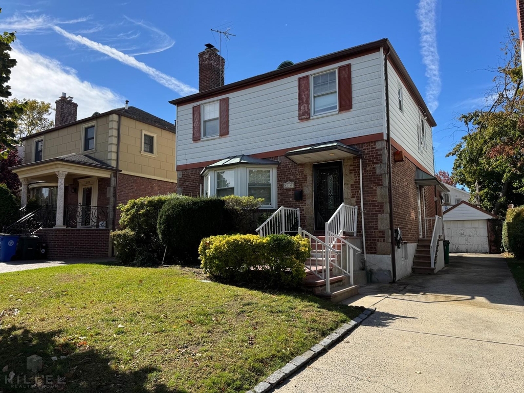 8148 192nd Street - Photo 0