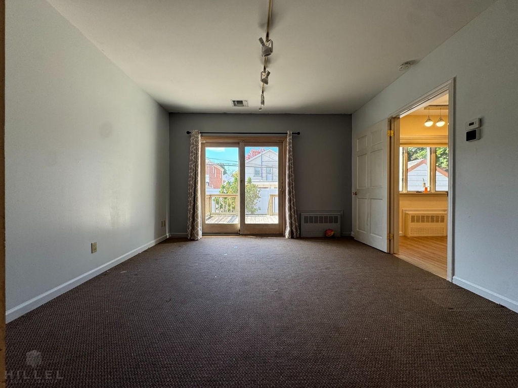 8148 192nd Street - Photo 9