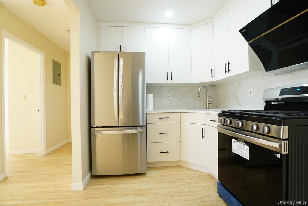 41-35 67th Street - Photo 3