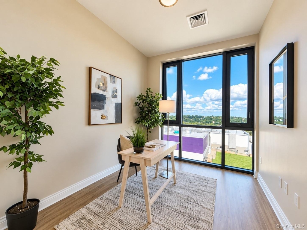 701 Ridge Hill Boulevard - Photo 5