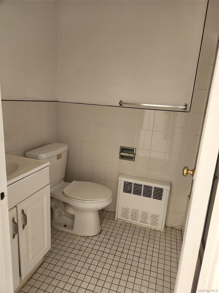 68-17 31st Avenue - Photo 3