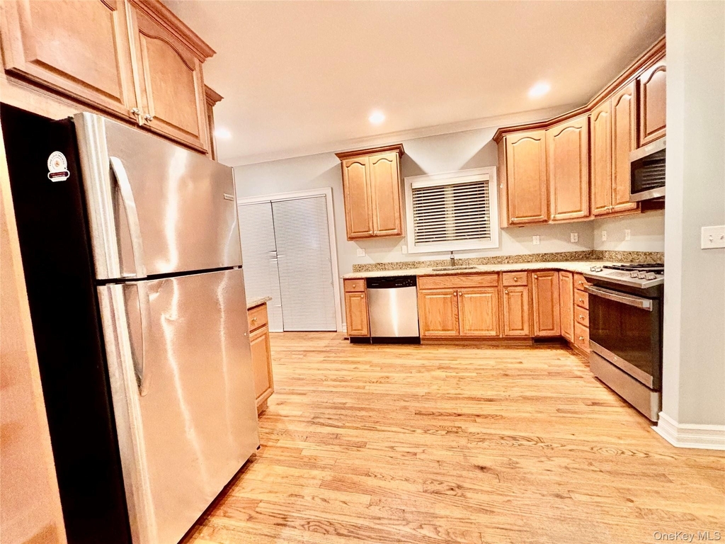 1 Owen Street - Photo 12