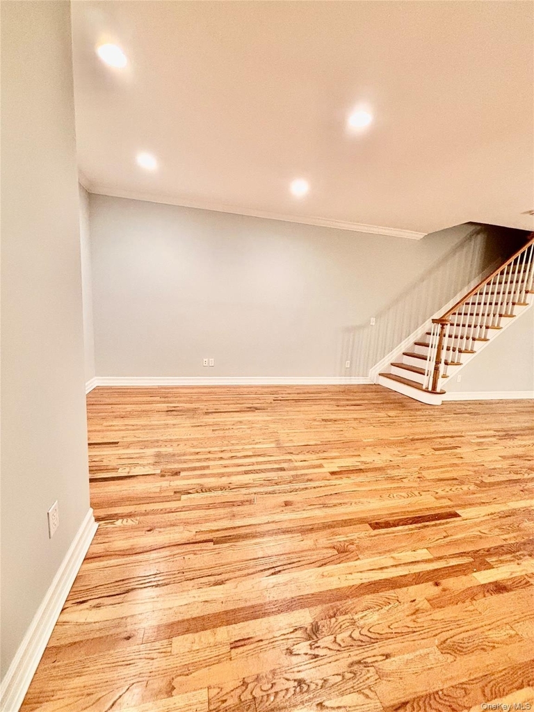 1 Owen Street - Photo 32