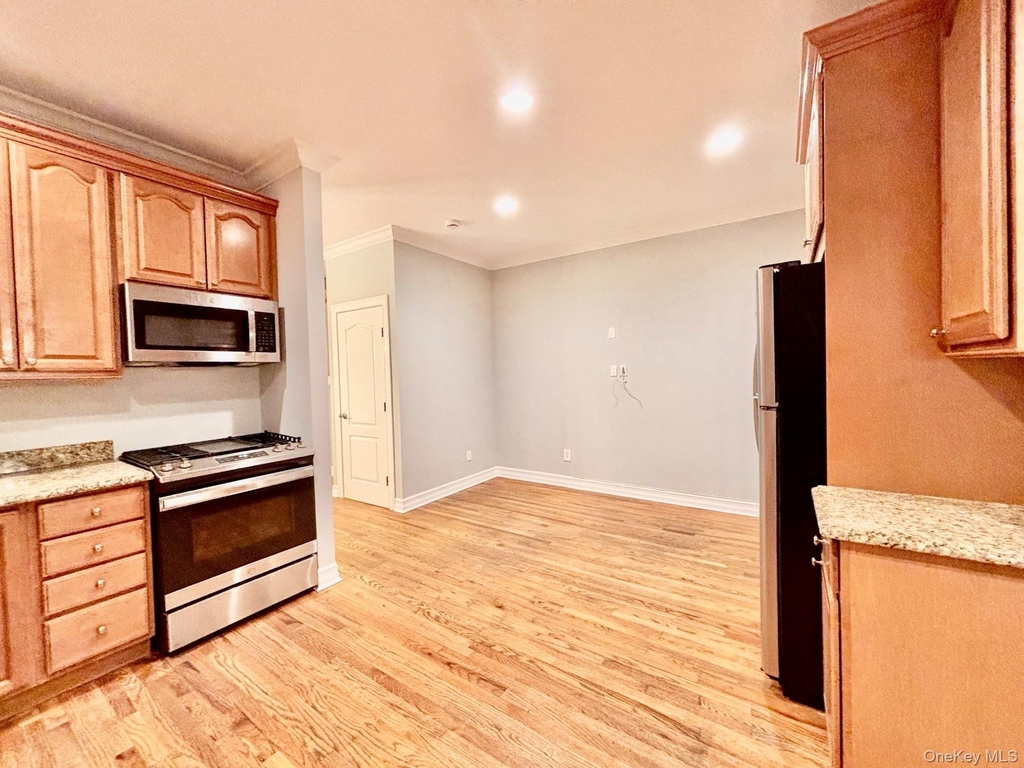 1 Owen Street - Photo 11