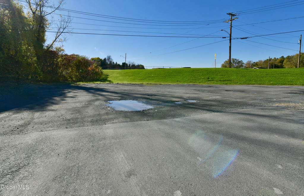 64 Burton Avenue - Photo 13