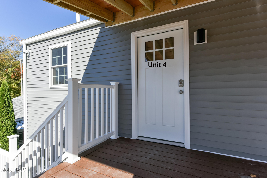 64 Burton Avenue - Photo 30